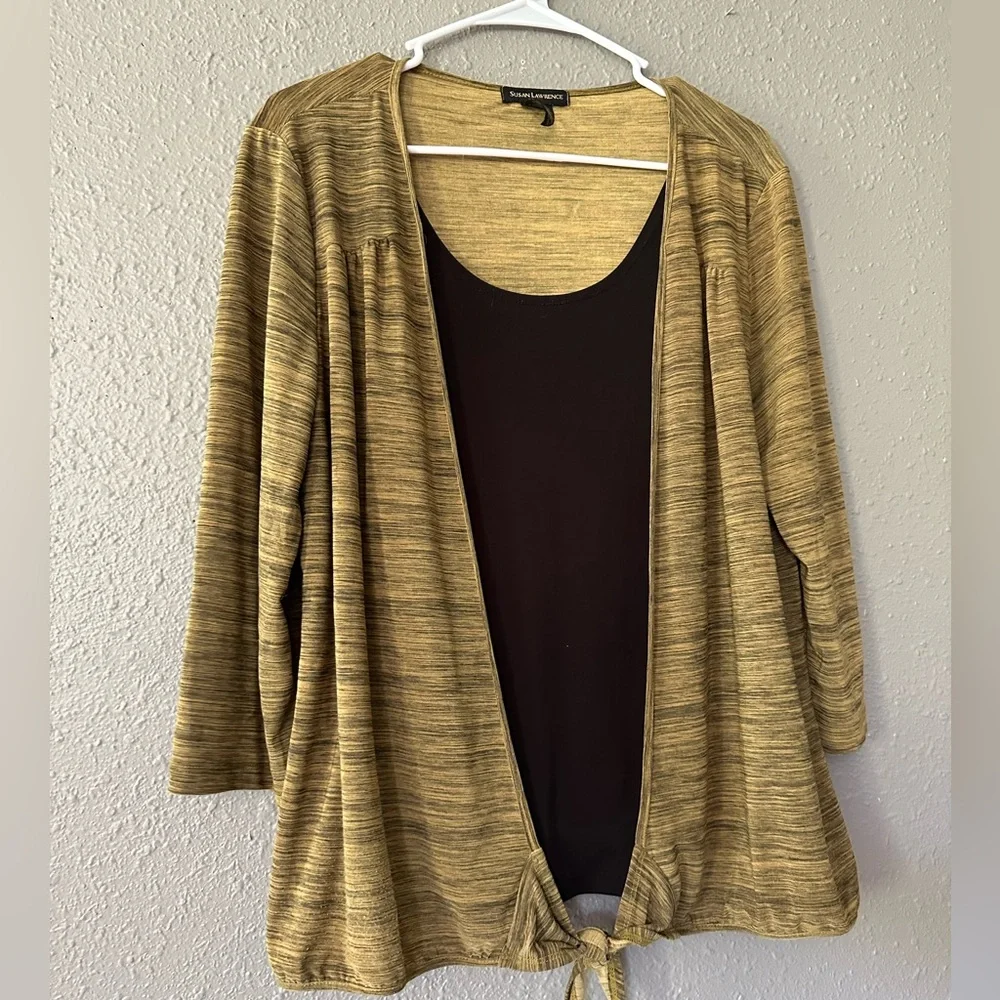 Women’s Size XL Gold and Black Top with Attached Tank, Long Sleeve, Tie Front - Picture 2 of 7